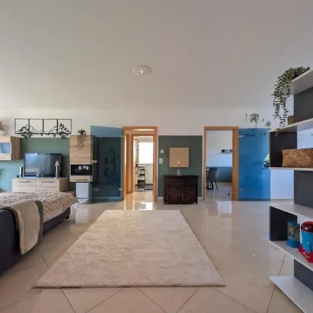 Lejlighed Familienwohnung Mit Whirlpool Badewanne Und Balkon Bedburg