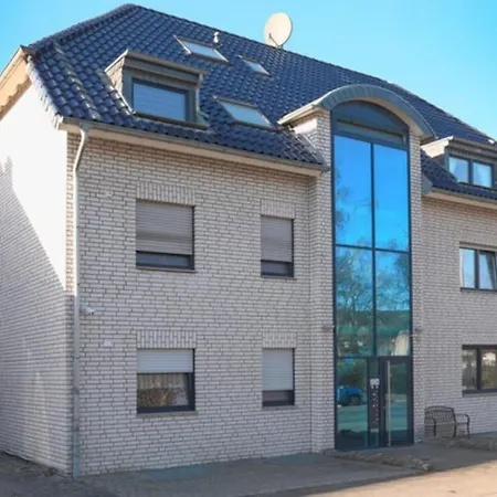 Familienwohnung Mit Whirlpool Badewanne Und Balkon Appartamento Bedburg
